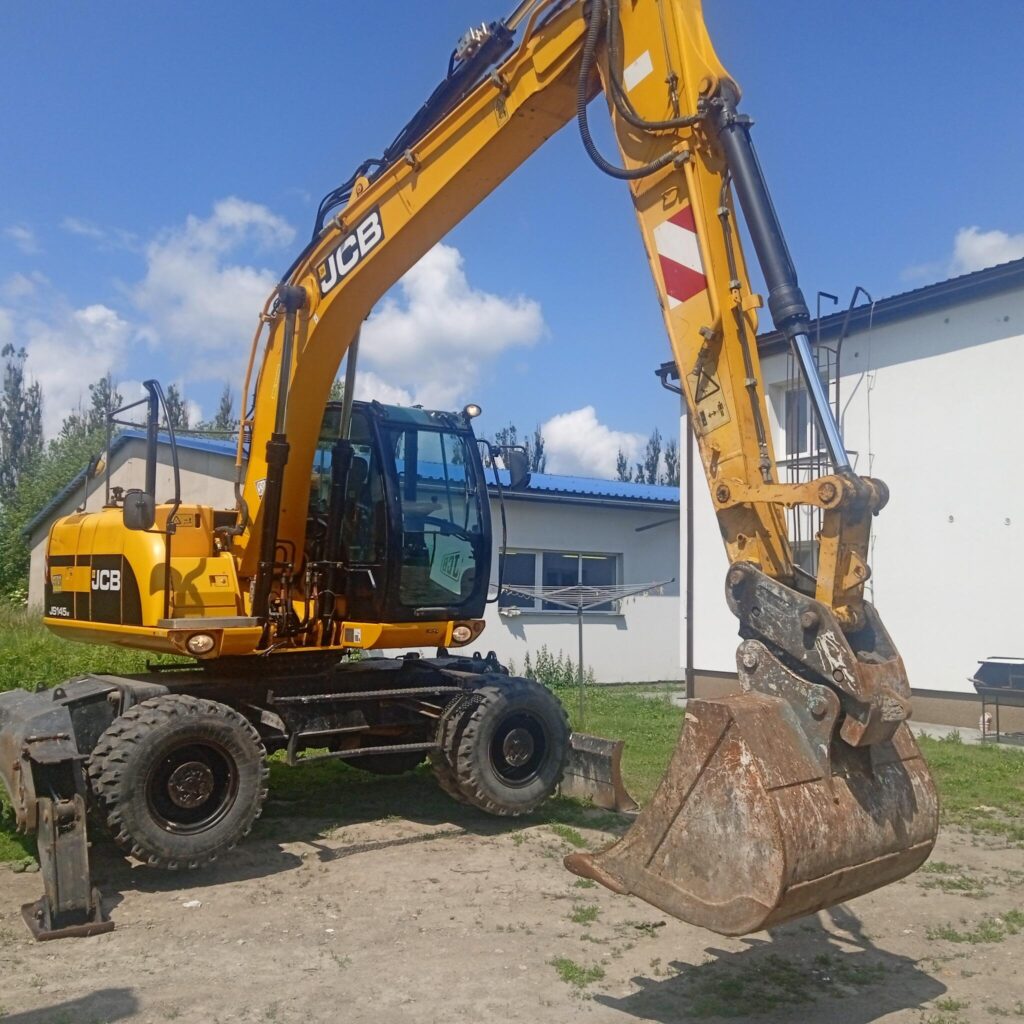 jcb_js145w